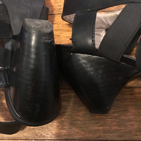 strappy black sandals Sz: 9 Anthropologie - Picture 5 of 5
